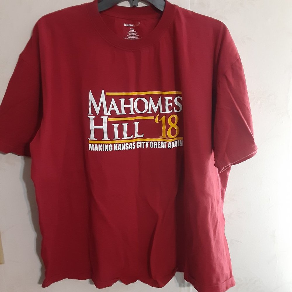 Fashion Wear Men's KC Chiefs Mahomes & Hill SS T Shirt in Size 2XL